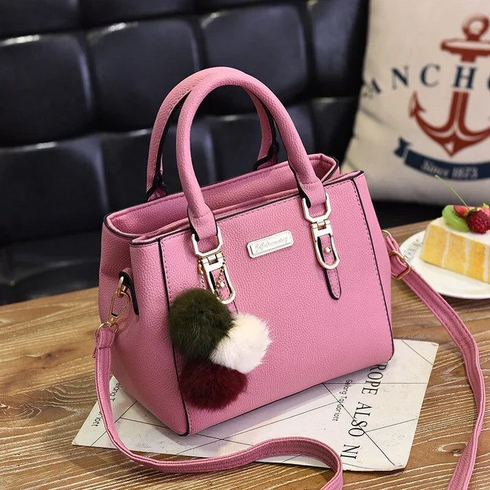 R&B | Handtasche mit Anhänger