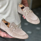 Loafer mit Metallschnalle
