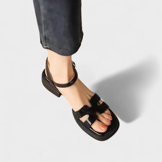Klassische Sandalen R&B R&B