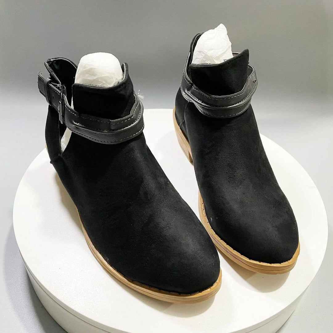 R&B | Stiefeletten mit Verstellbarem Riemen und Spitzer Zehe