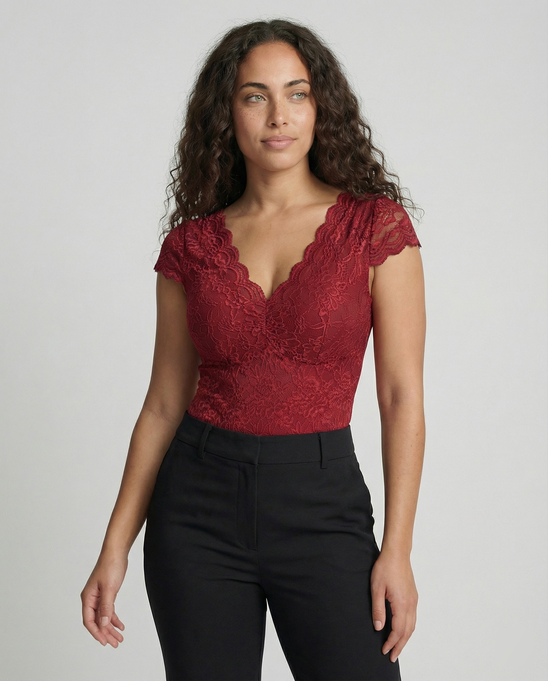 Sophia - Figurbetonte Kurzarm-Bodysuits mit V-Ausschnitt und Spitze