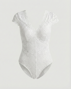 Sophia - Figurbetonte Kurzarm-Bodysuits mit V-Ausschnitt und Spitze