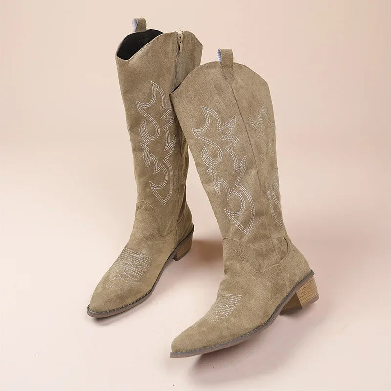 R&B | Cowboy-Stiefel – Wildleder-Textur – Bestickter Western-Stil – Halb Hoch – Niedriger Absatz