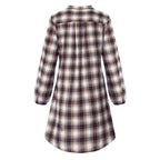 Kariertes Hemdkleid mit Gürtel und Knopfdetails