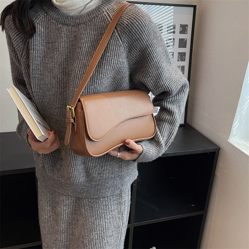 R&B | Vintage Leder Crossbody-Taschen Kleine Umhängetasche Stilvolle Armpit Handtaschen und Geldbörsen