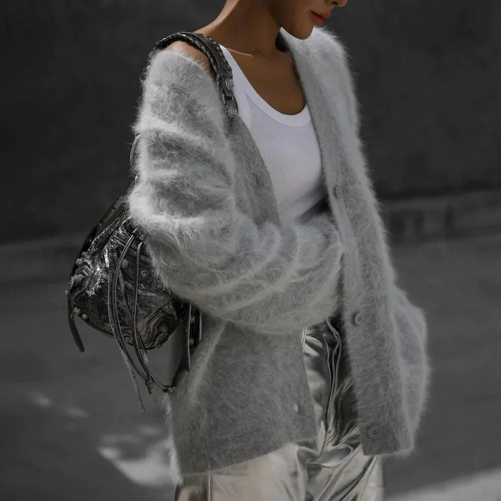 R&B | Cardigan Cozy Couture