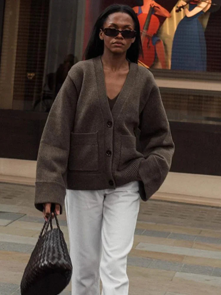 R&B | Eleganter V-Ausschnitt Cardigan