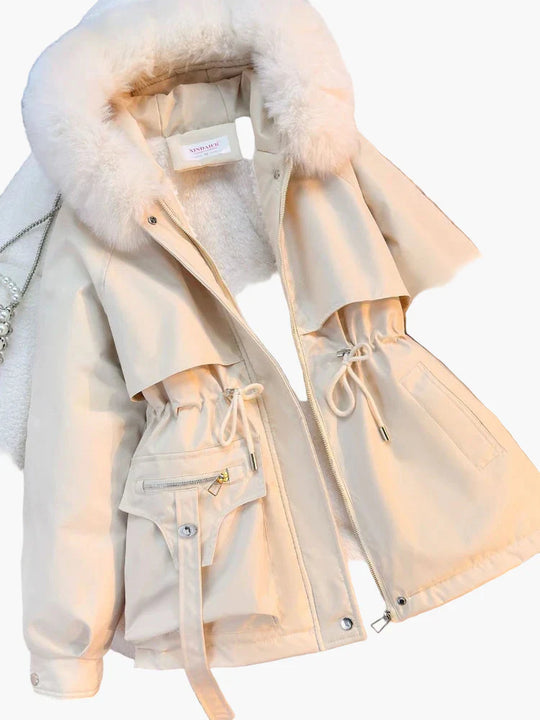 R&B | Winterjacke mit Kapuze und Kunstpelzkragen - Modischer Parka für Kalte Tage