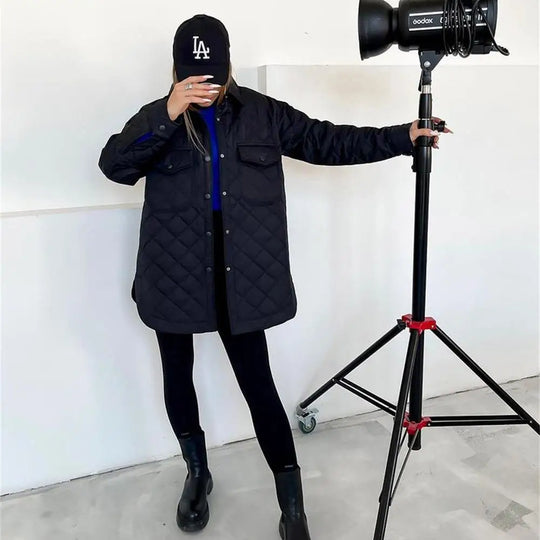 R&B | Klassische gesteppte Jacke mit Druckknöpfen