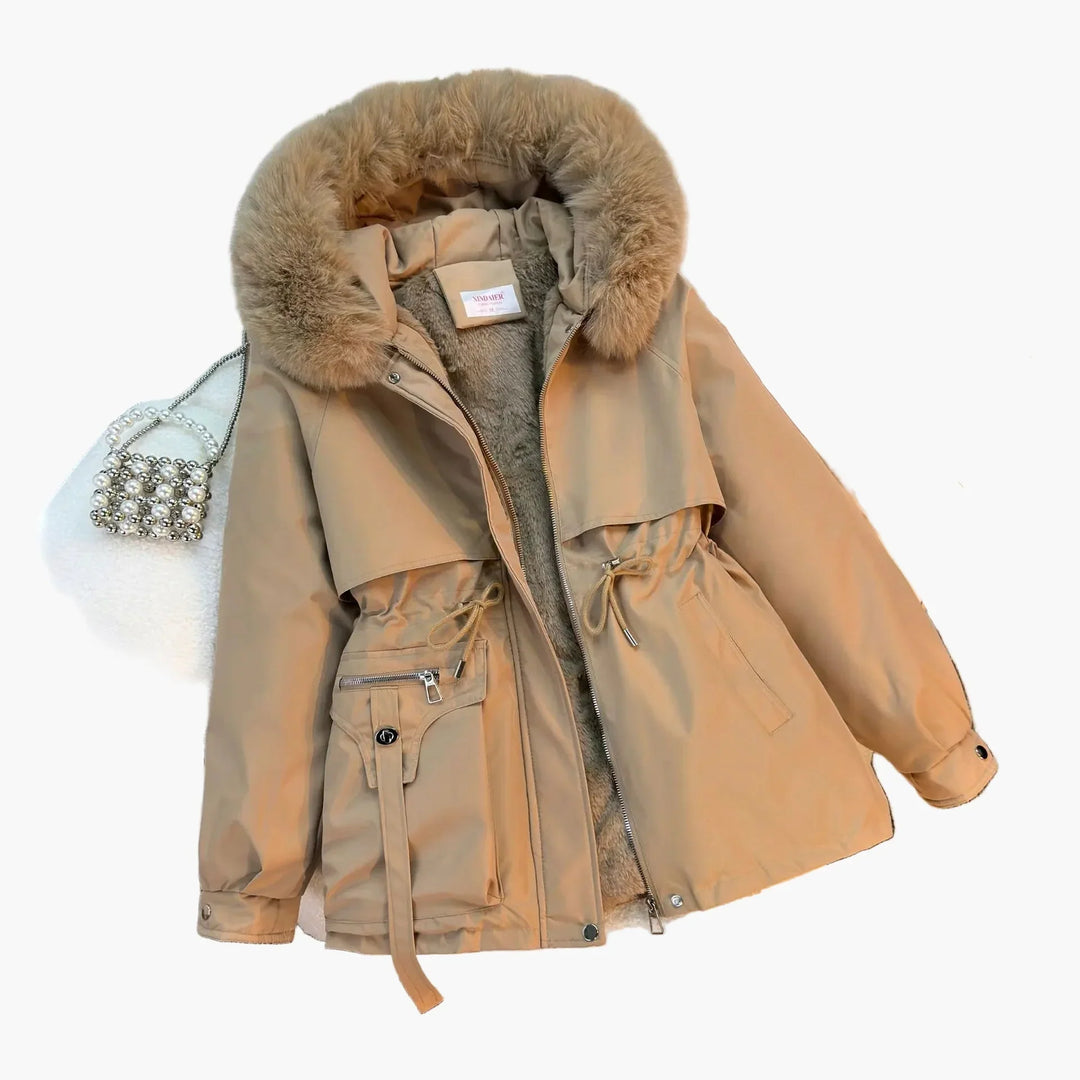 R&B | Winterjacke mit Kapuze und Kunstpelzkragen - Modischer Parka für Kalte Tage