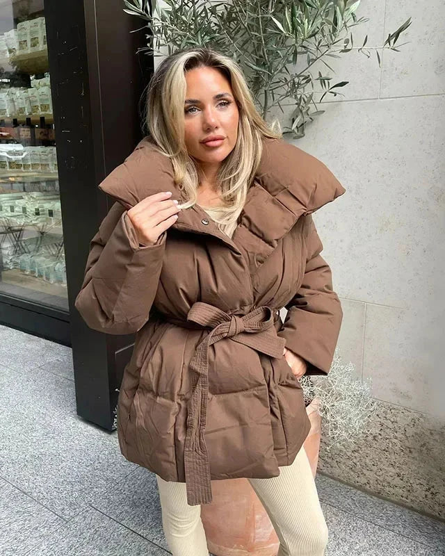 R&B | jack mit Gürtel für Damen - warmer brauner Jacke mit oversized Kragen