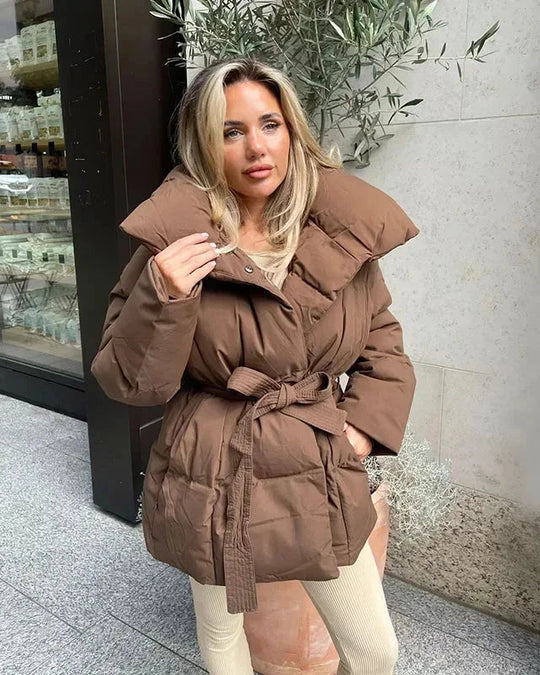 R&B | jack mit Gürtel für Damen - warmer brauner Jacke mit oversized Kragen