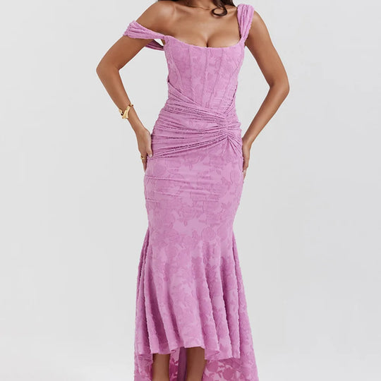 R&B | Gerafftes Korsettkleid mit Tiefem Saum