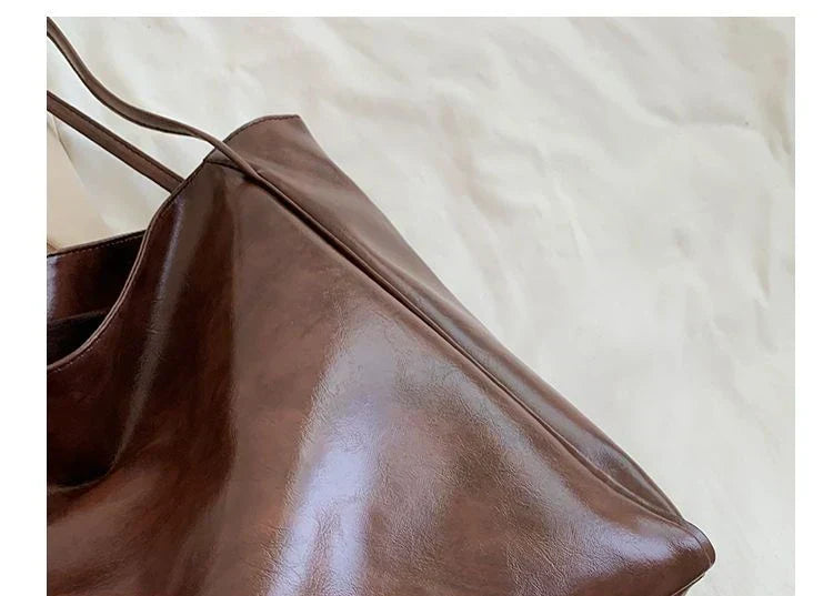 R&B – Trendy Schultertasche