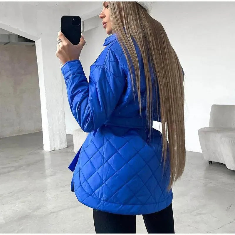 R&B | Jacke Stilvoll Knopfverschluss, Geräumige Taschen Ideal für Den Herbst