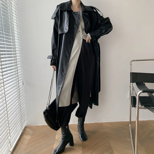 R&B | Langer Trenchcoat für Frauen Lederlook Stilvoll und Modern