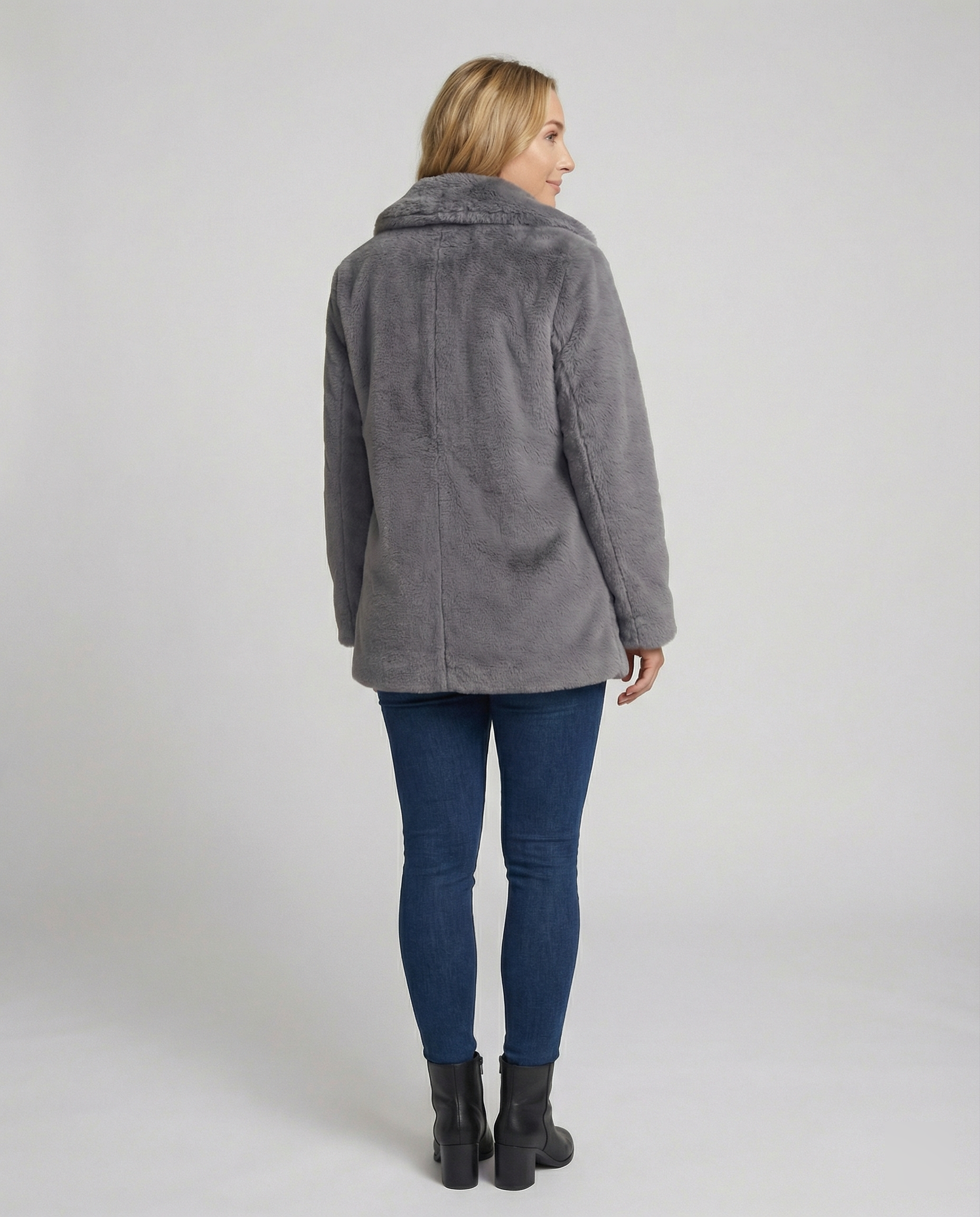 R&B | D'Hiver mit Weichem Stoff und Mittellanger Passform für Frauen Ideal für Kaltes Wetter