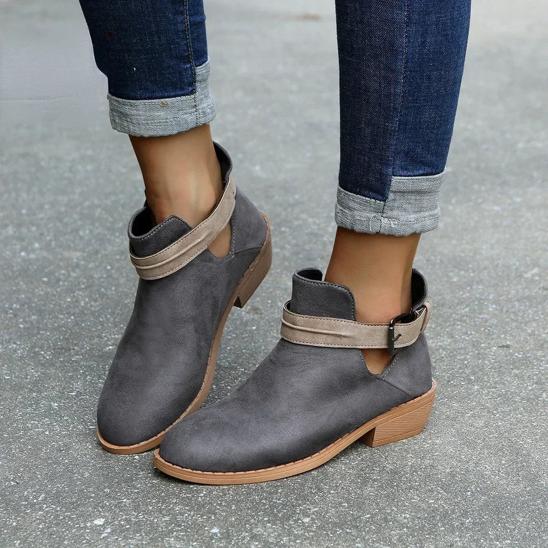 R&B | Stiefeletten mit Verstellbarem Riemen und Spitzer Zehe