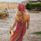 R&B | Vibrant Gestreiftes Maxikleid mit Taillenbetonung