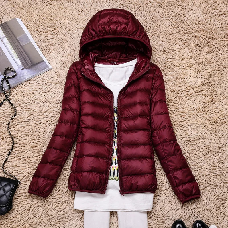 R&B | Ultraleichte Damen Daunenjacke mit Kapuze