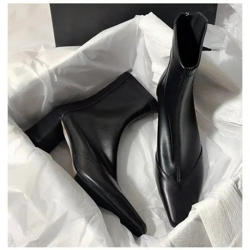 R&B | High Heels Chunky Heel Stiefel mit Spitzem Zehen