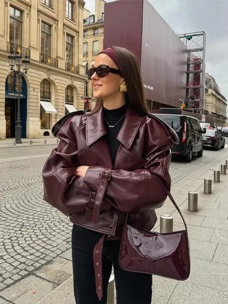 R&B | Trendige Lederjacke für Frauen