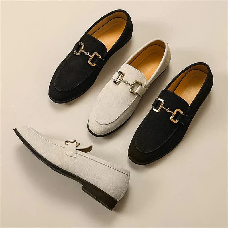 Loafer mit Metallschnalle