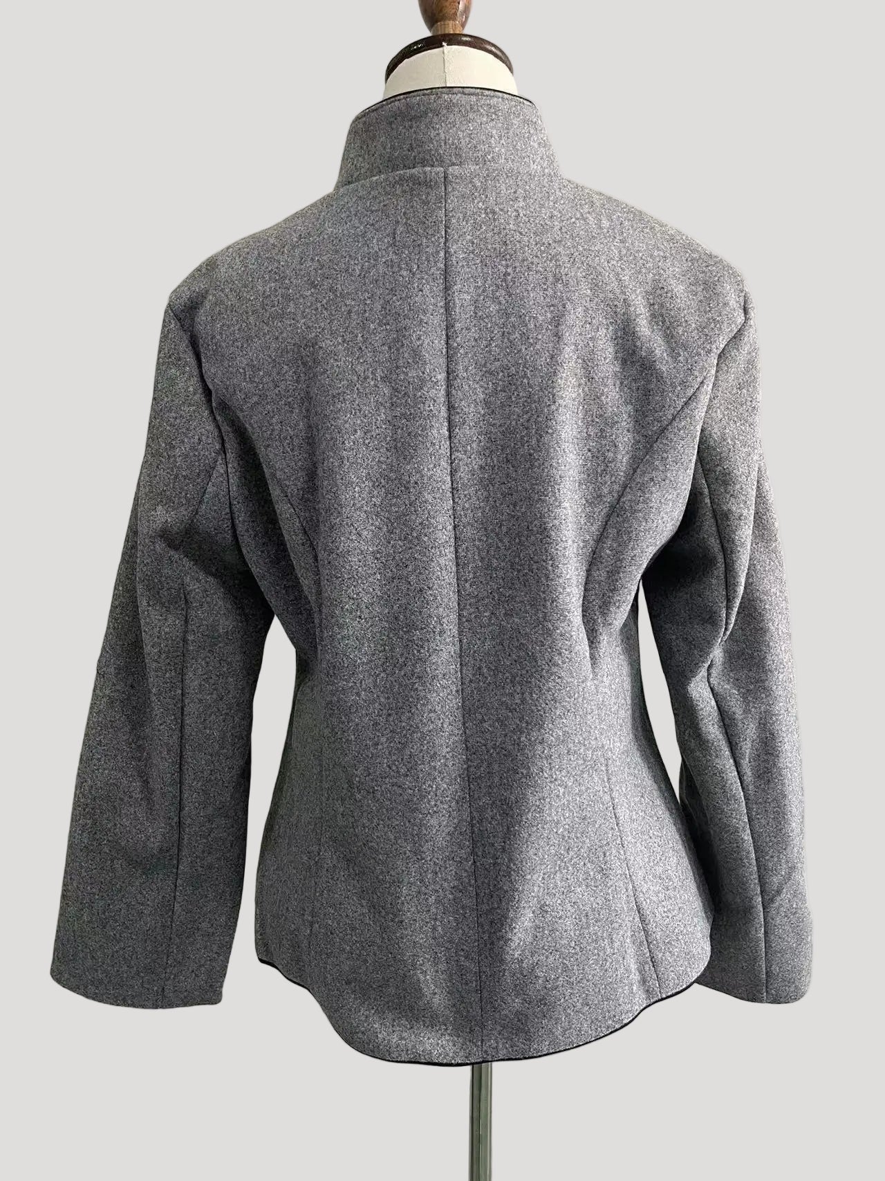 Damen Kurzjacke mit Mehrknopfleiste und Farbakzenten | R&B