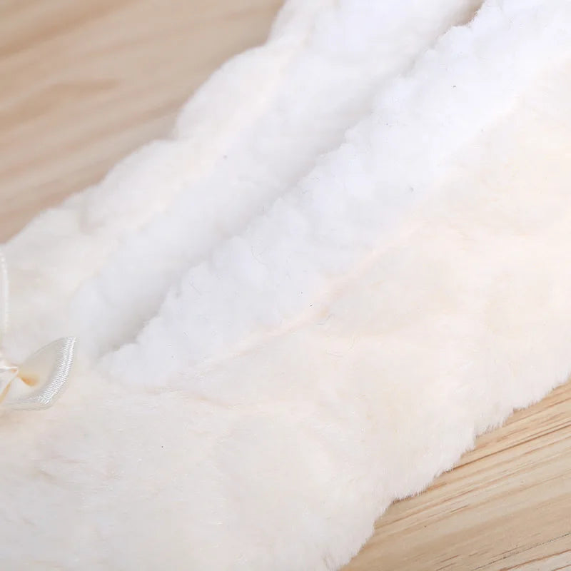 April Slippers | Weich & Flauschig R&B