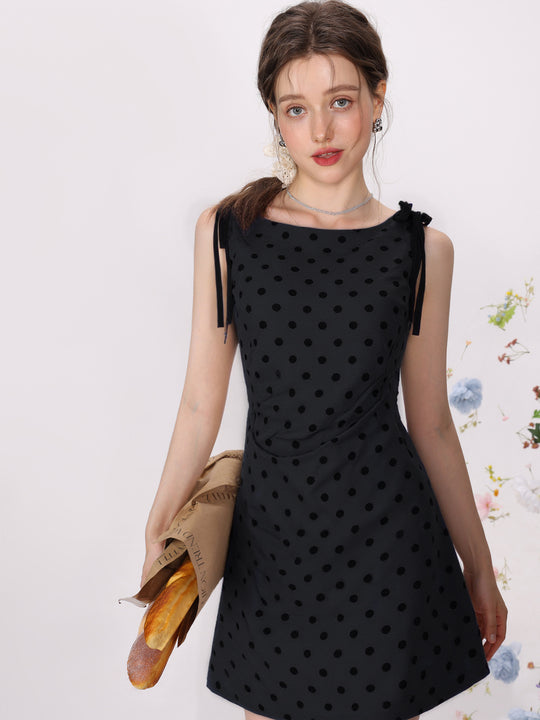 Damen Gepunktetes Kleid mit Taillierung Schwarz