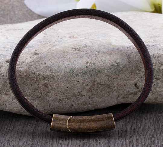 R&B | Robuste Lederarmband mit Messingschließe