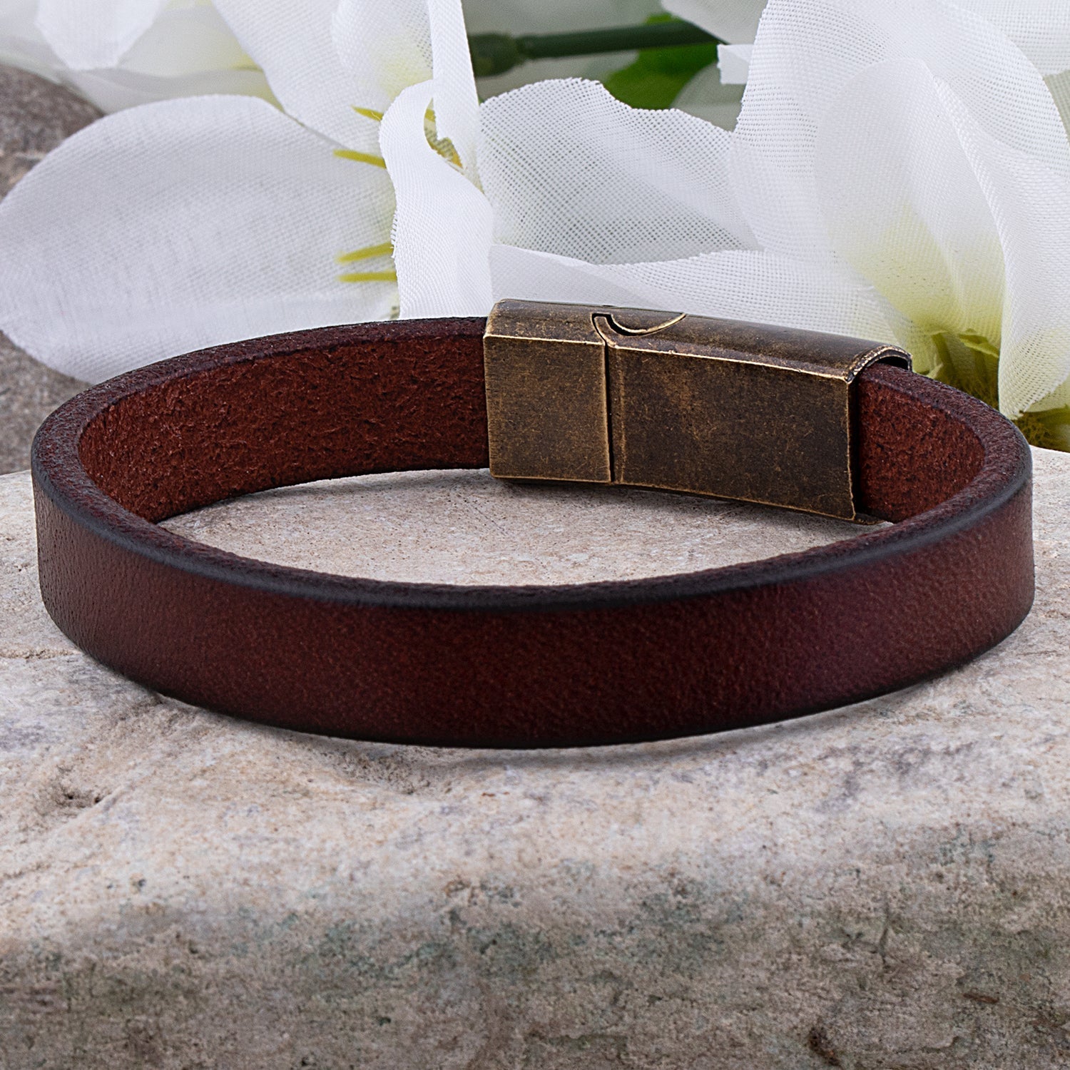 R&B | Robuste Lederarmband mit Messingschließe