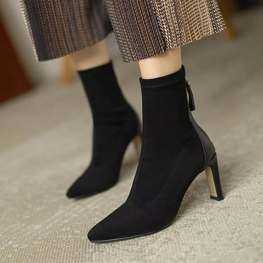 R&B | Stiletto-Stiefeletten mit Spitzem Zeh und Reißverschluss Hinten