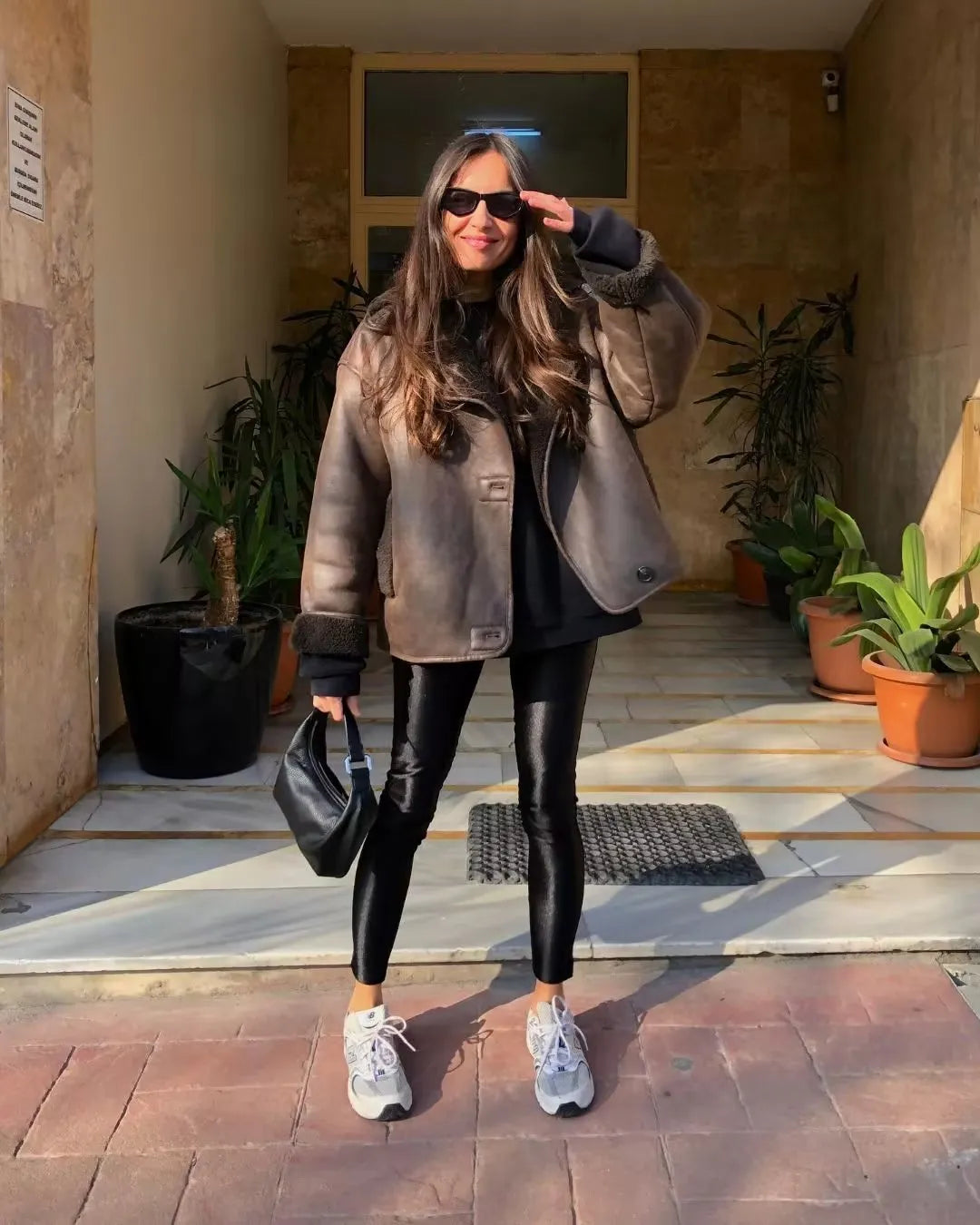R&B | Warme PU-Jacke mit Taschen für Frauen
