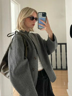 R&B | Übergröße Wolljacke mit Asymmetrischer Knopfleiste und Großen Taschen