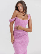 R&B | Gerafftes Korsettkleid mit Tiefem Saum