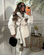 R&B | jack mit Gürtel für Damen - warmer brauner Jacke mit oversized Kragen