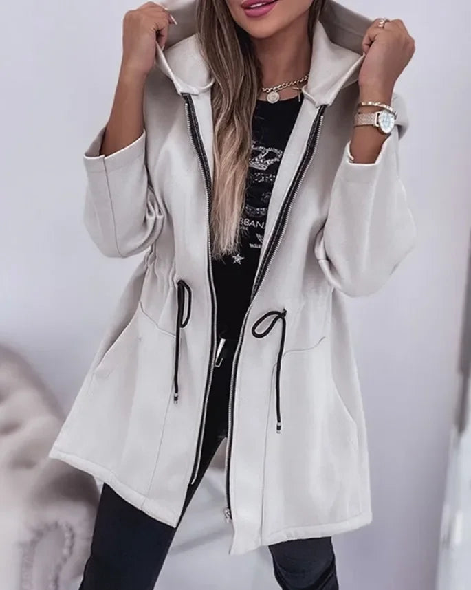 R&B | Frühlingsjacke mit Kapuze und plissiertem Bund