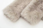 R&B | Warme Pelzjacke Für Damen In Stilvollem Design
