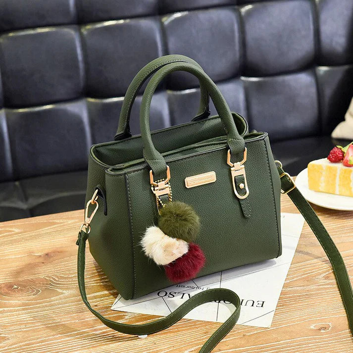 R&B | Handtasche mit Anhänger