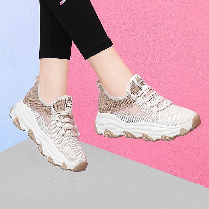 Dynamische Schwarze Sneaker R&B