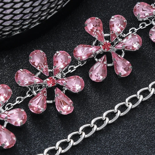 R&B | Mode Pink Crystal Flowers Choker Necklace Statement Accessories Mode Frauen Rhinestone Collar Necklace Schlüsselbein Schmuck Ins