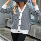 R&B | Gestrickte Strickjacke