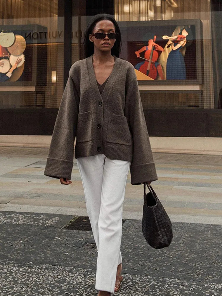 R&B | Eleganter V-Ausschnitt Cardigan