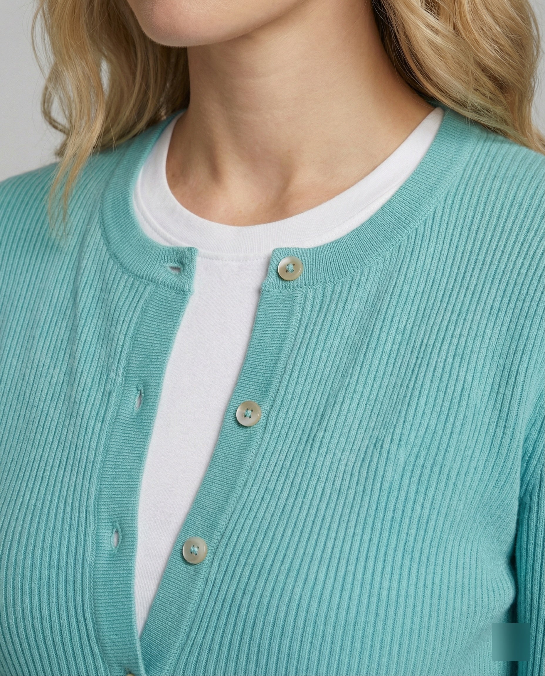 Schmaler Damen Strick-Cardigan Herbst-Jacke in schicken modernen Farben