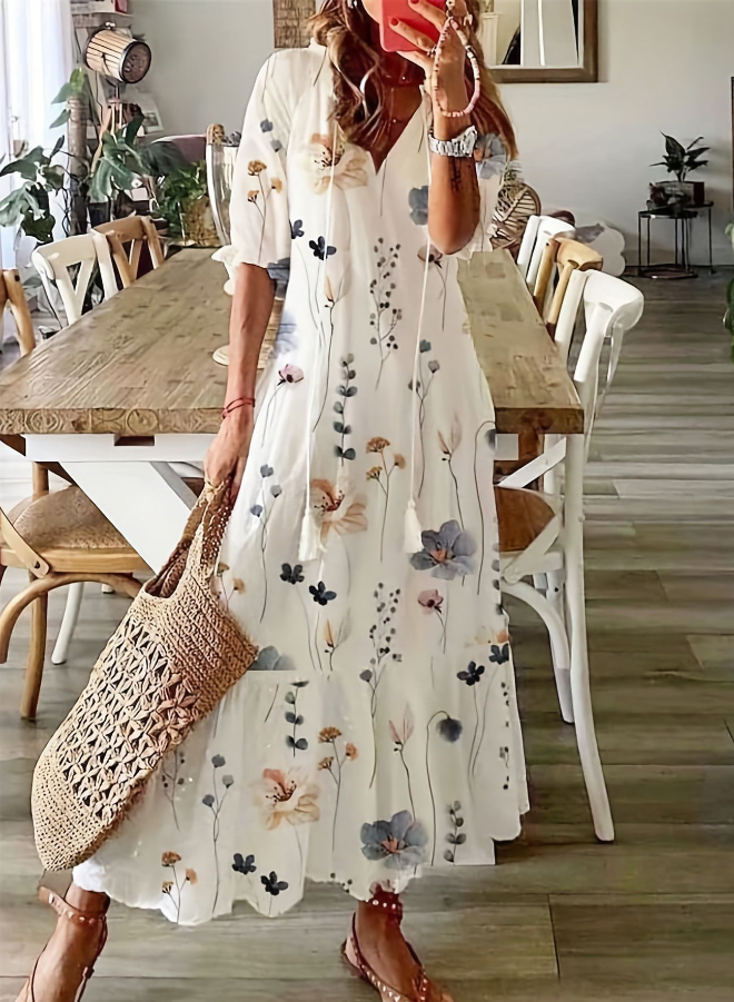 Modisches Midikleid aus Baumwollmischung mit Blumenmuster, Taschen und 3/4-Ärmeln