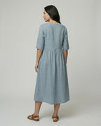 Lässiges lockeres Sommerkleid