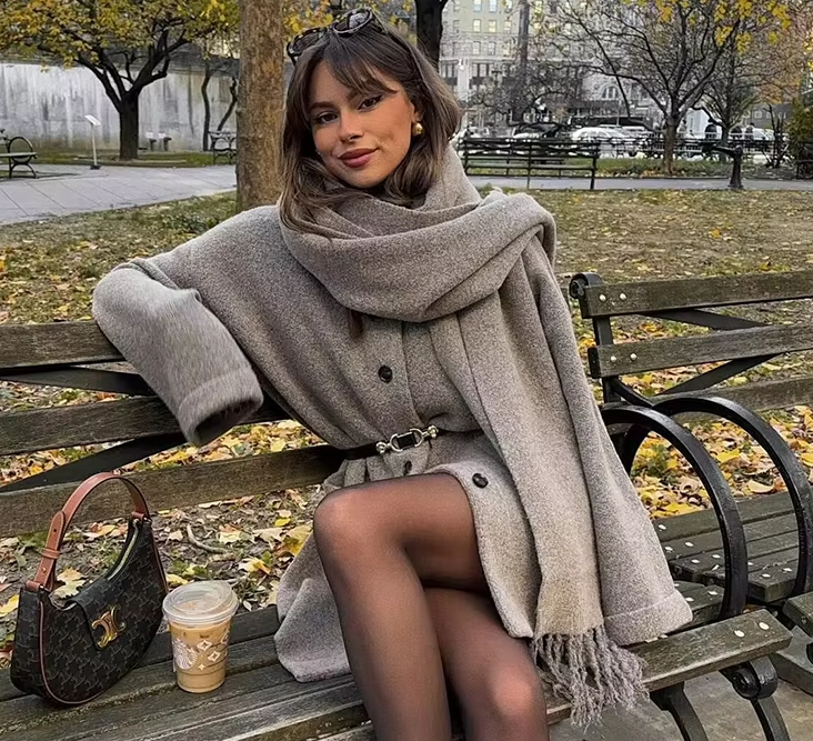 R&B | Bequeme Damen-Cardigan mit Eingebautem Schal