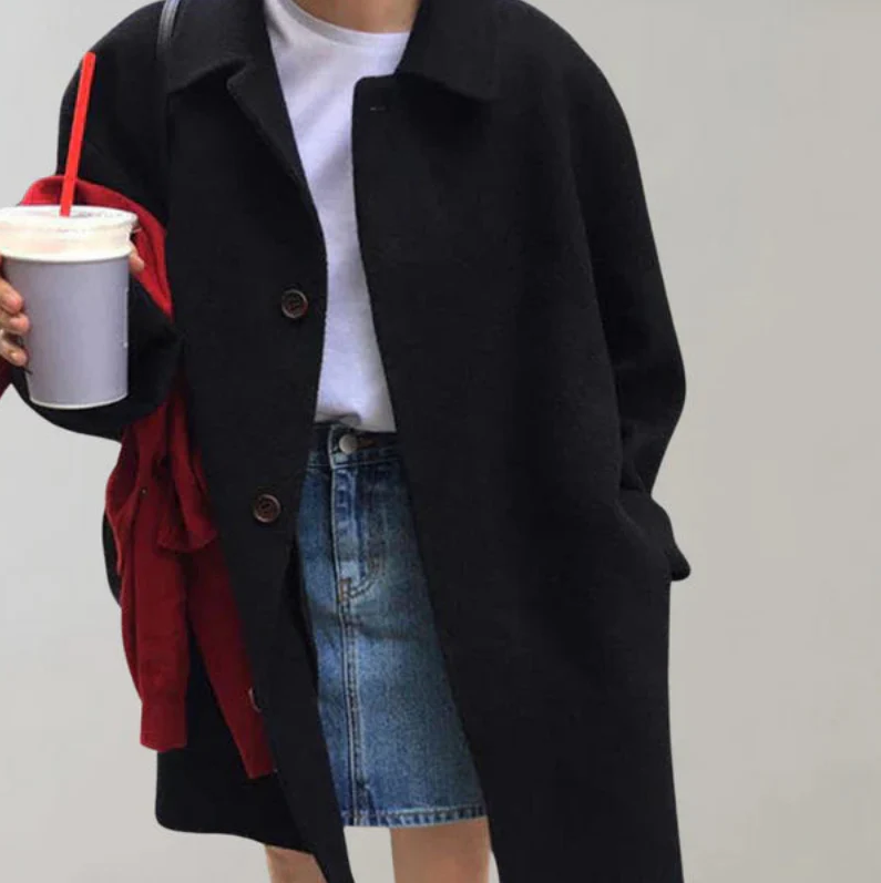 R&B | Zeitlos Elegant Geschnittene Damenjacke