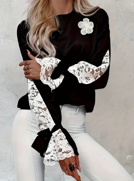 R&B | Stylische Spitzenbluse mit floralen Design